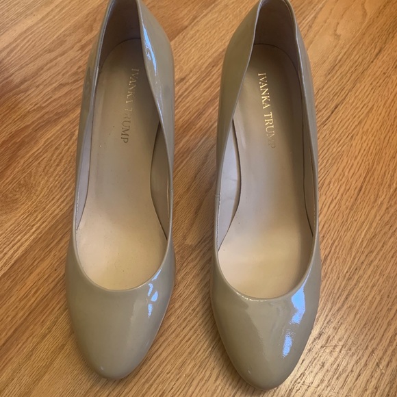 nude pumps - Picture 2 of 4